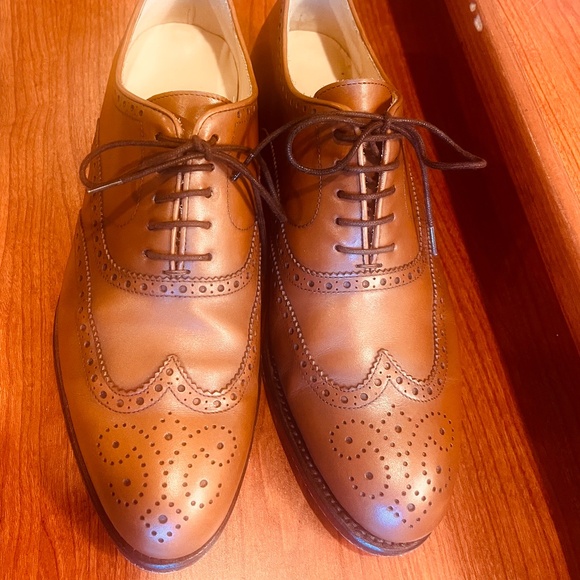 Brown wingtips size 9 1/2 main image 4